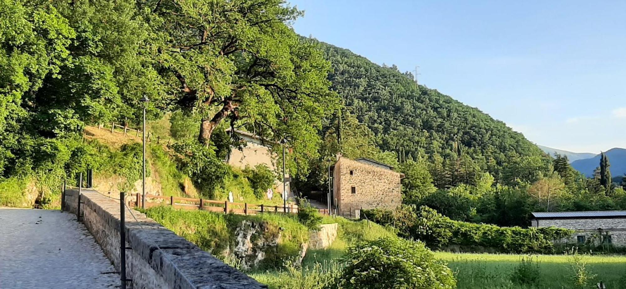 B&B Dell'Osteria 산타나톨리아디나르코 외부 사진